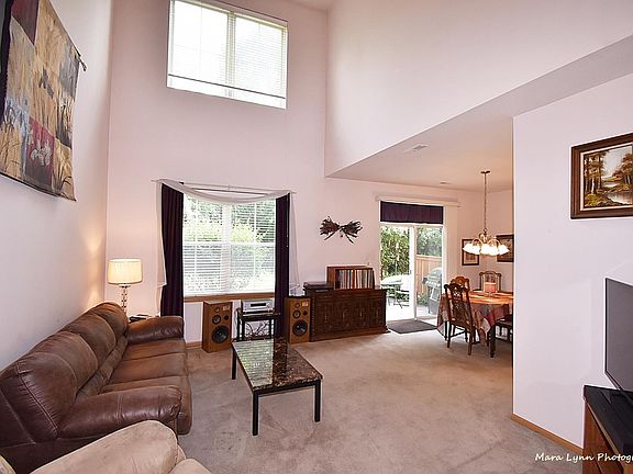 4th image of 3015 Pleasant Plains Dr #3015