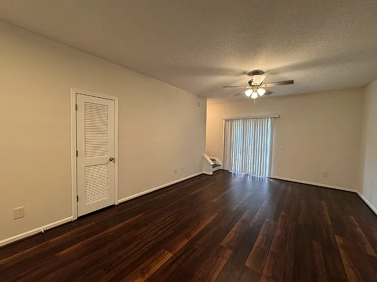485 Scrub Jay Dr — Photo 4