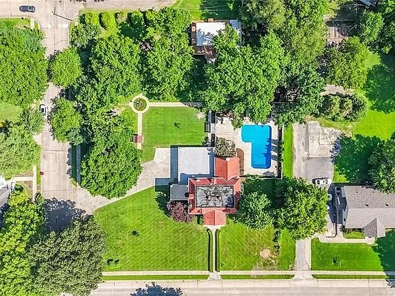 5th image of 312 Tanner St