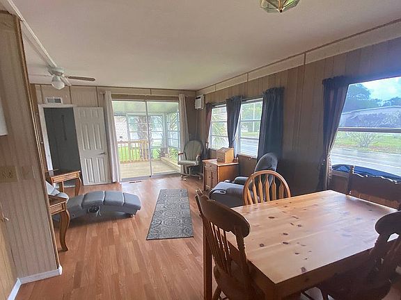 4th image of 4001 Southgate Dr