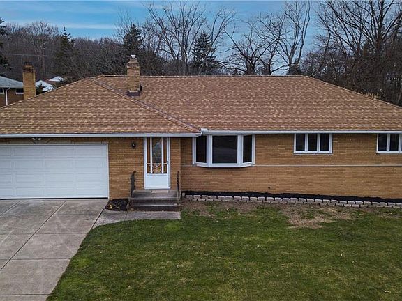 3rd image of 5850 Maureen Dr