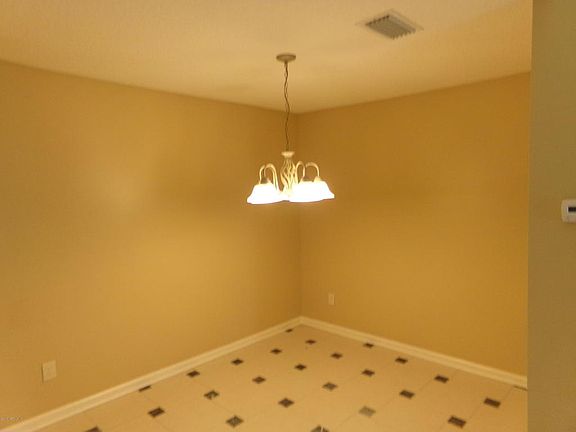 4th image of 431 Charles Pinckney St