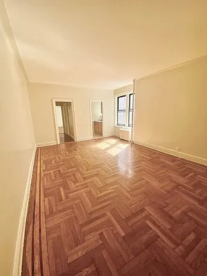 Rented by Zjama Realty Corp | media 6