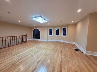 89-58 134th St #2, Richmond Hill, NY 11418