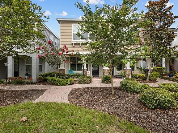4th image of 423 Aurora Way