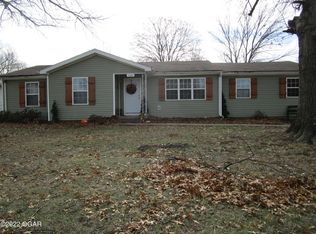 1024 Ridgecrest St, Carthage, MO 64836