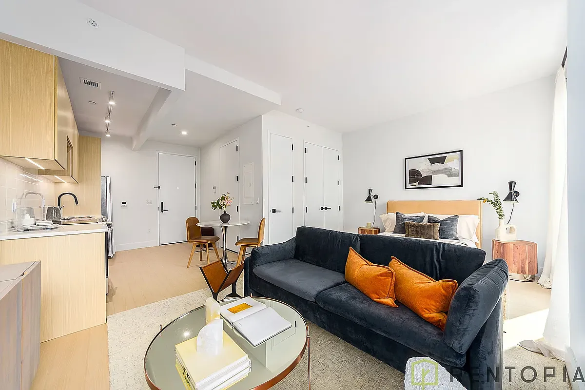 1634 Flatbush Ave — Photo 3