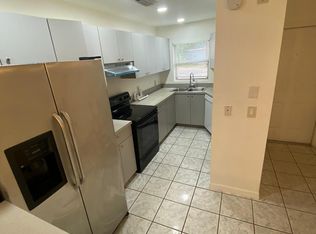 976 Soi Nana Ln, Sarasota, FL 34234