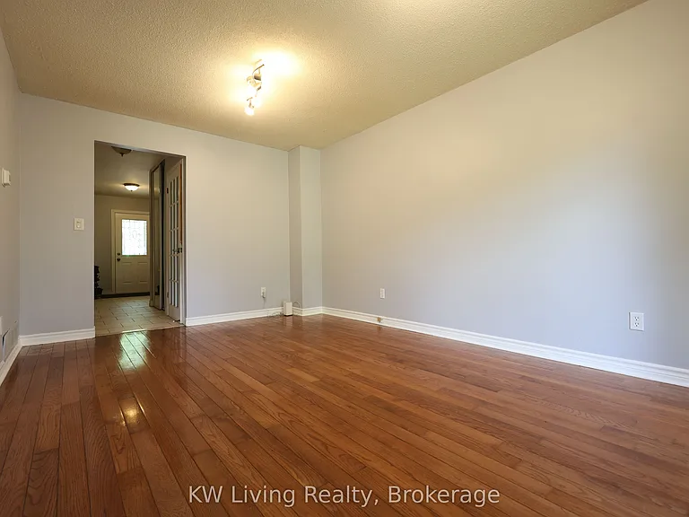 3351 Hornbeam Cres #68 — Photo 13
