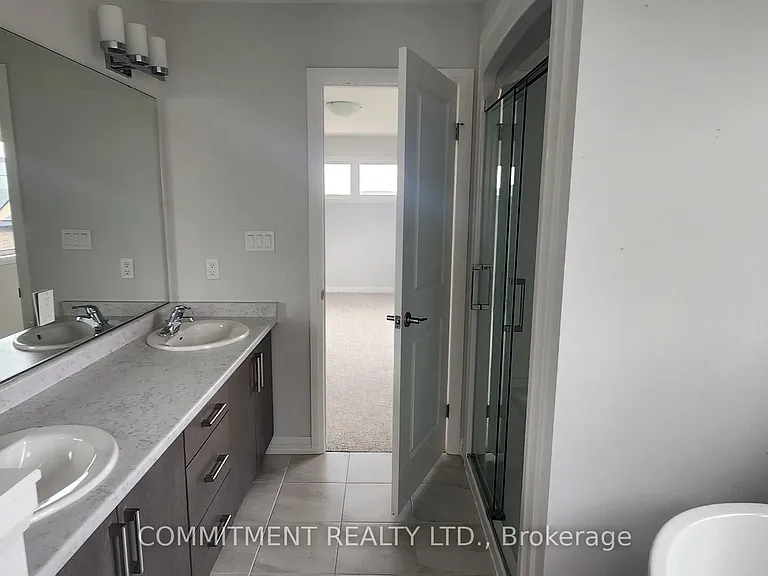 47 Samuel Ave — Photo 15