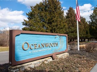 45 Oceanwoods Dr, North Kingstown, RI 02852