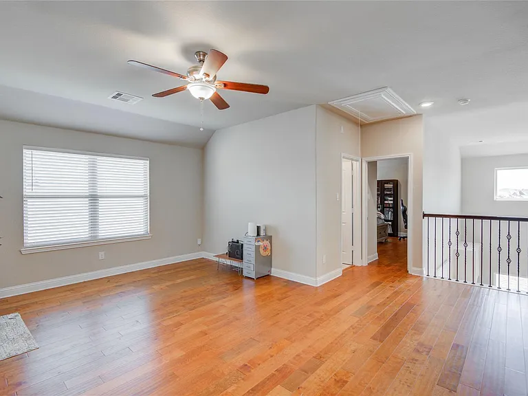 12902 Oak Falls Dr — Photo 35