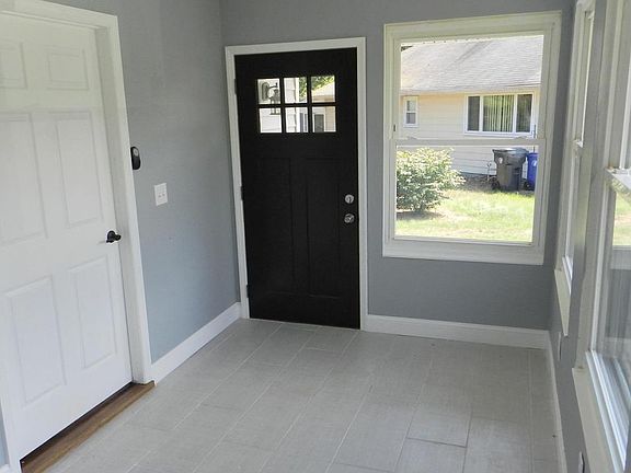 4th image of 2283 Yorktowne Blvd