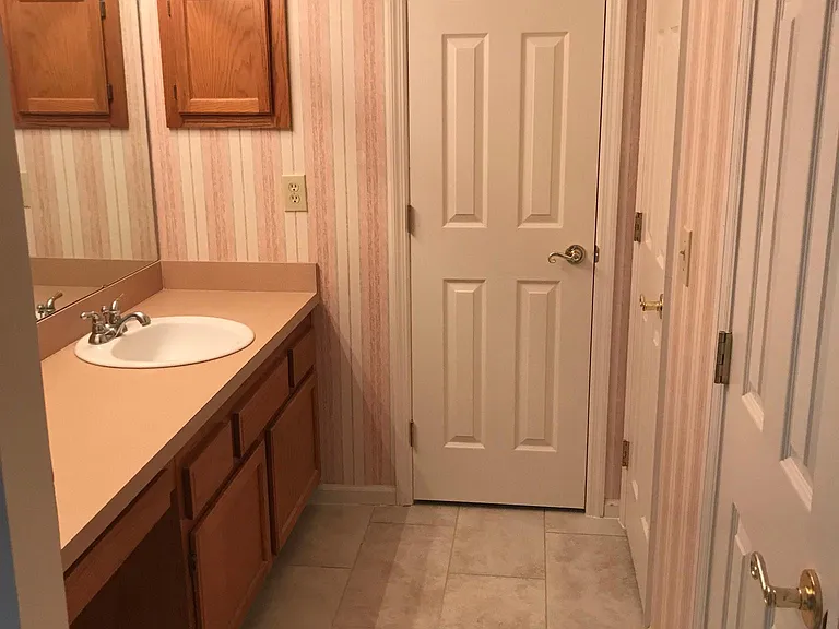 4429 Apple Leaf Dr E — Photo 10