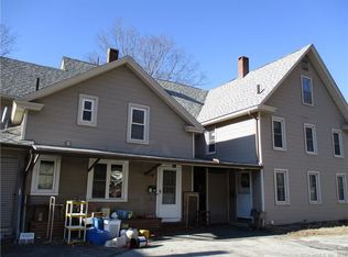 291-293 School St, Putnam, CT 06260