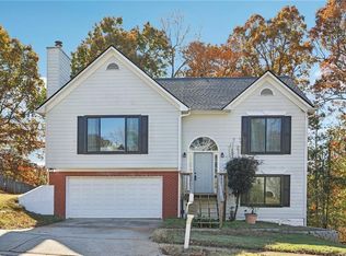 941 Garden Oak Ct, Lawrenceville, GA 30043