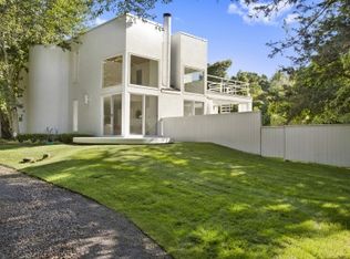 2597 Deerfield Rd, Sag Harbor, NY 11963