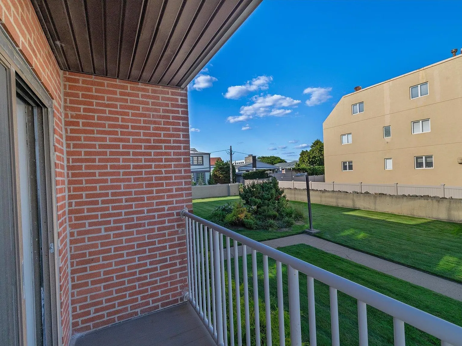 Studio, 455 sqft, $2,500 — Photo 3