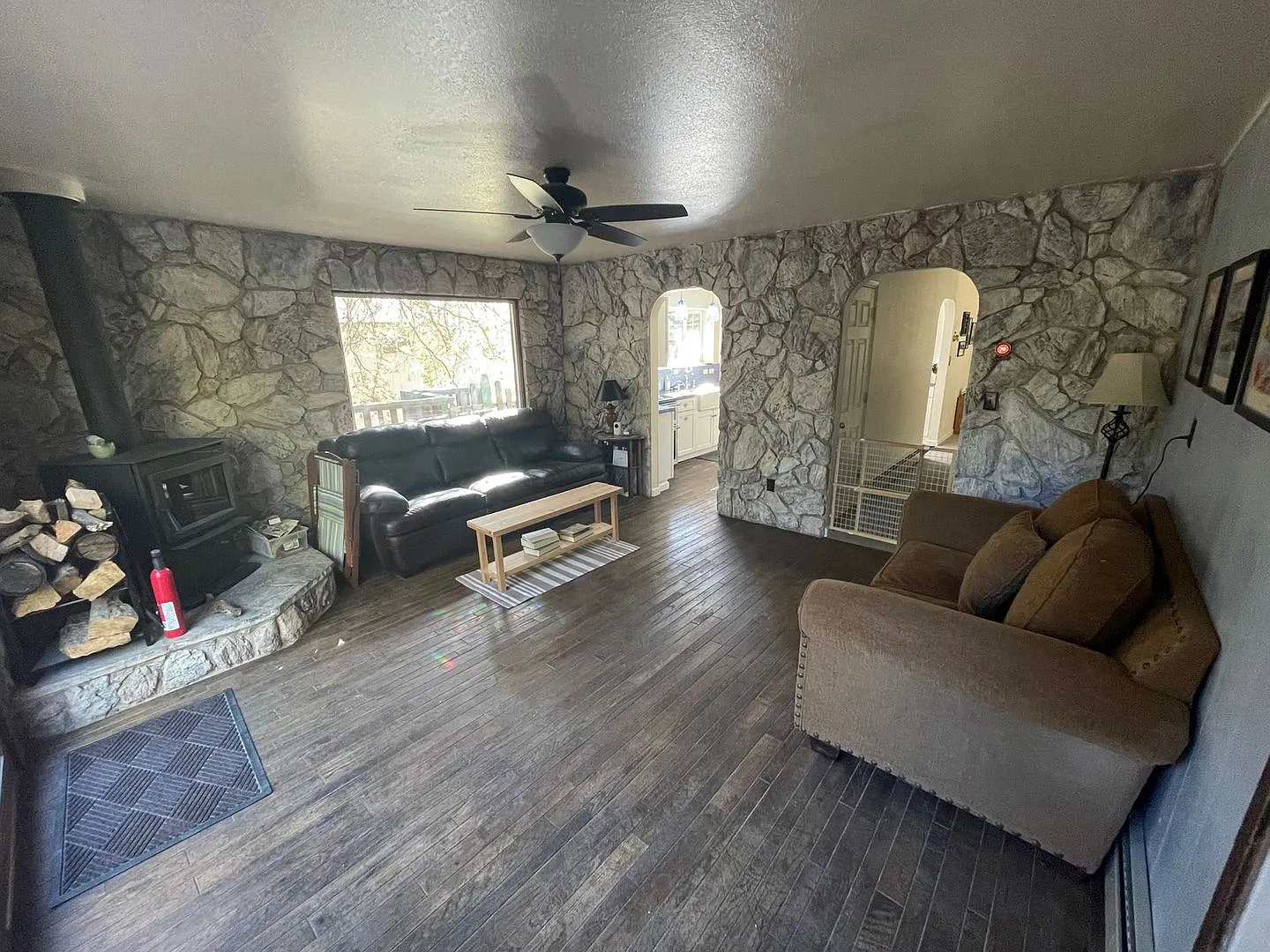 Quiet 4Bd 2Ba home avail. for a 3-5 month Seasonal Lease! Avail. Call and inquire today! — Photo 4