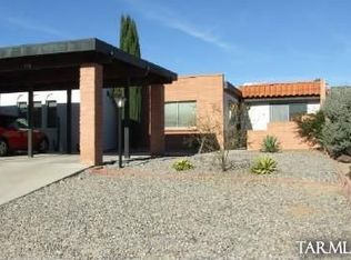 394 W Calle De Las Flores #A, Green Valley, AZ 85614