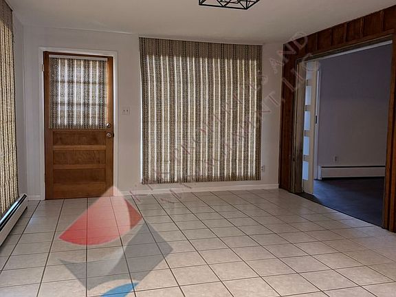 3rd image of 82 Monterey Ave