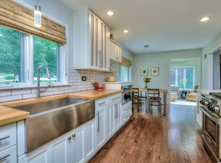 2001 W 97th St, Leawood, KS 66206