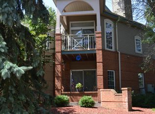 19000 Toldt Woods Dr, Brookfield, WI 53045