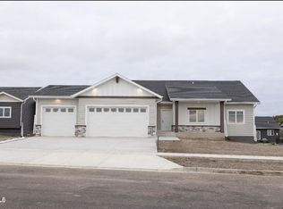 3914 Steel St, Bismarck, ND 58503