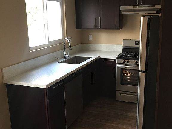 3rd image of 4203 Louisiana St APT 11