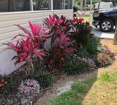 4th image of 814 Yacht Club Way NW