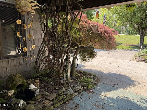 3rd image of 5995 Beals Chapel Rd