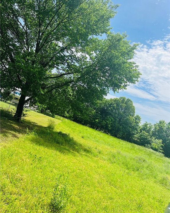 1st image of 1038 Lake Sequoyah Dr #7