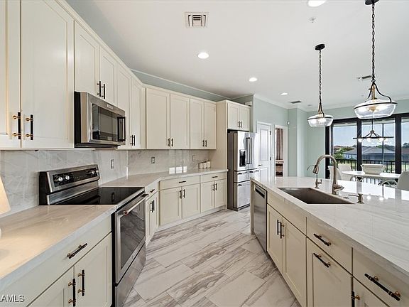 5th image of 11765 Grand Belvedere Way Unit 203