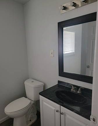 5th image of 1311 Springvale Dr #B2