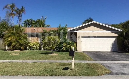 9703 NW 42nd Ct Photo 1