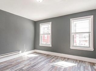 2031 W Oxford St FLOOR 3, Philadelphia, PA 19121