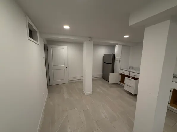 17-09 149th St #5, Whitestone, NY 11357