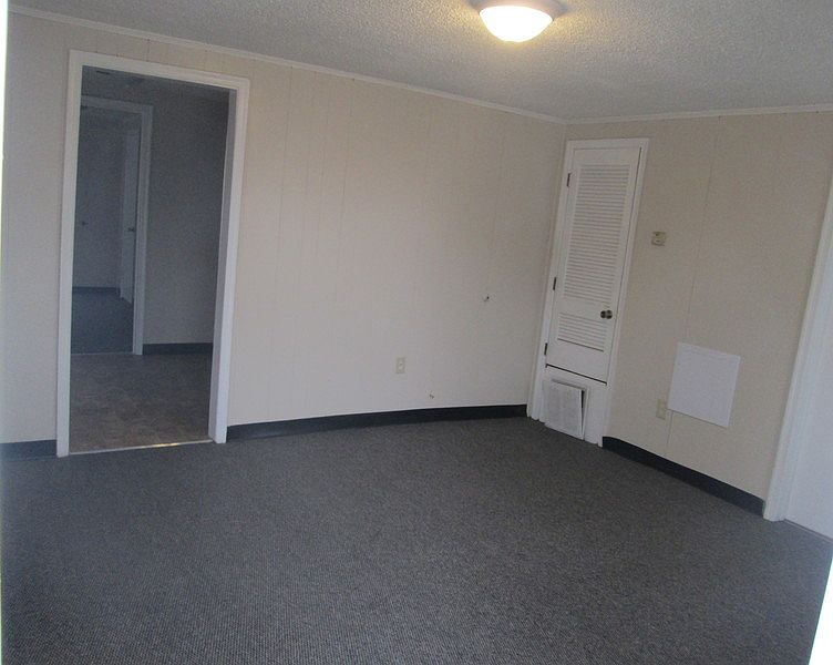 1st image of 69 Lexington Dr APT E2