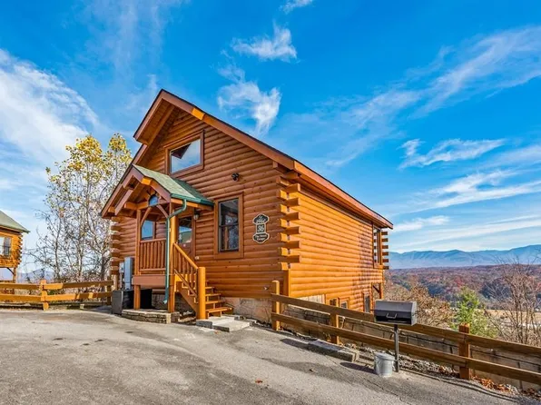 2960 Legacy Vista Dr, Sevierville, TN 37876