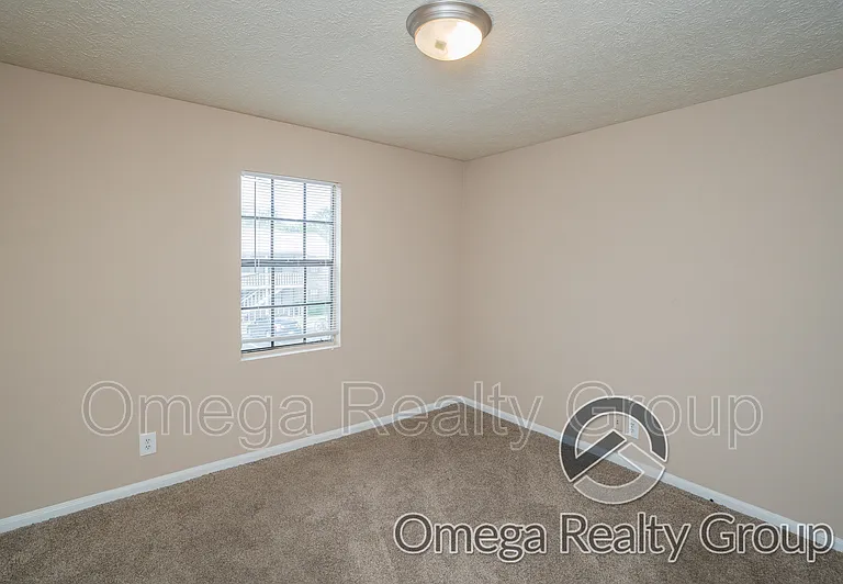 Lakeridge Apartments — Photo 38