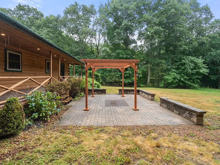 56 Parmenter Ln — Photo 52