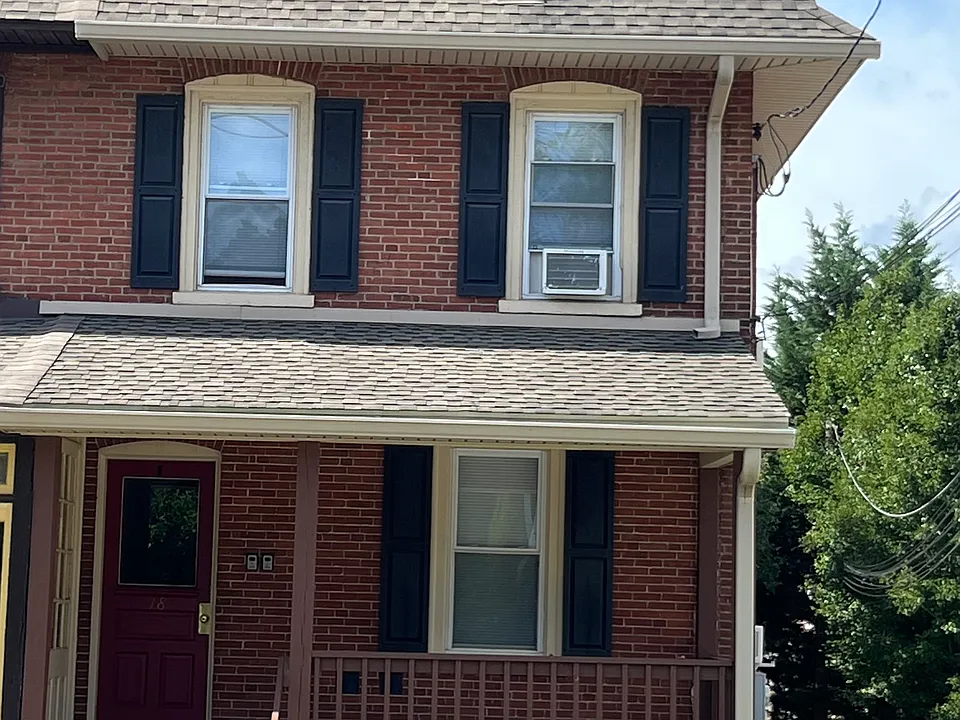 18 W Spring Ave #2