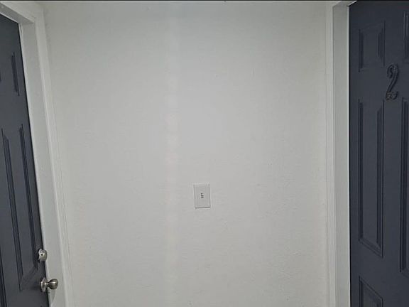 5th image of 202 Mullally St Unit 1