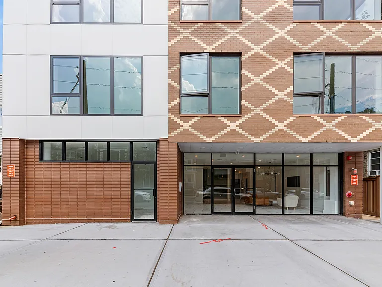 28 Vroom St #405 — Photo 3
