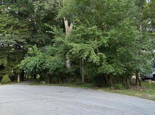 2948 Island Point Dr, Metamora, MI 48455