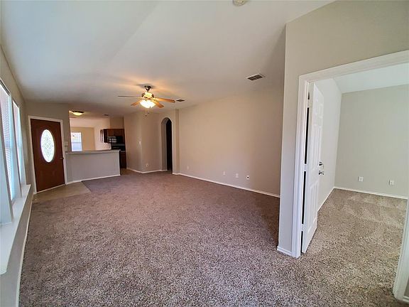 4th image of 4621 Thistle Creek Ct