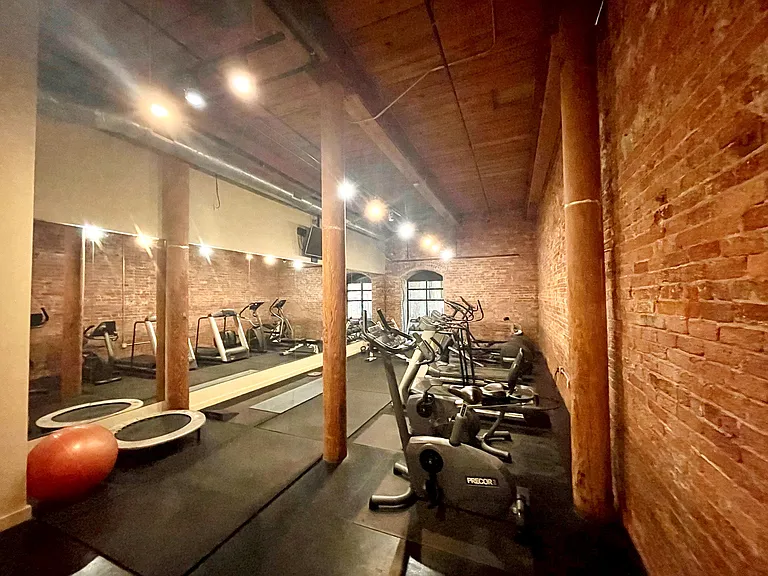 400 Mills Ave #107 — Photo 22