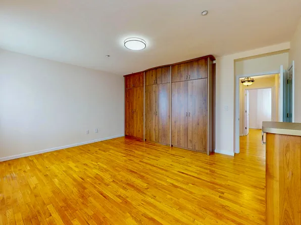 2900 East 29th Street image 12 of 23