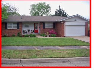 915 Macklyn Ln, Bartlesville, OK 74006