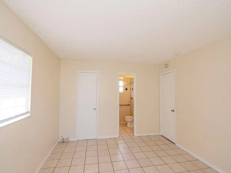 1190 SE Puritan Ln — Photo 23